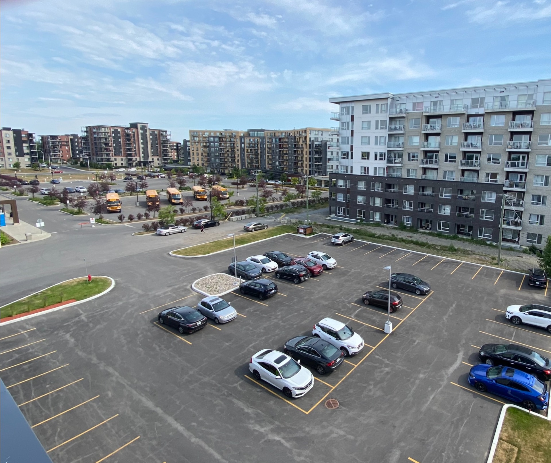 BLAINVILLE Locaux commerciaux à louer, bureaux et commerces, hauts